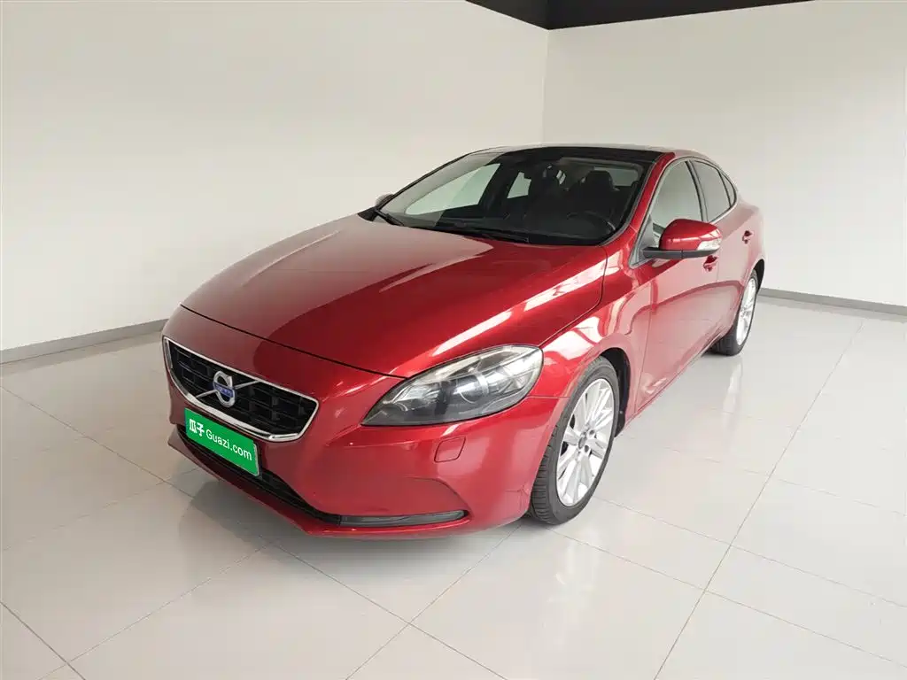 Volvo V40 2014