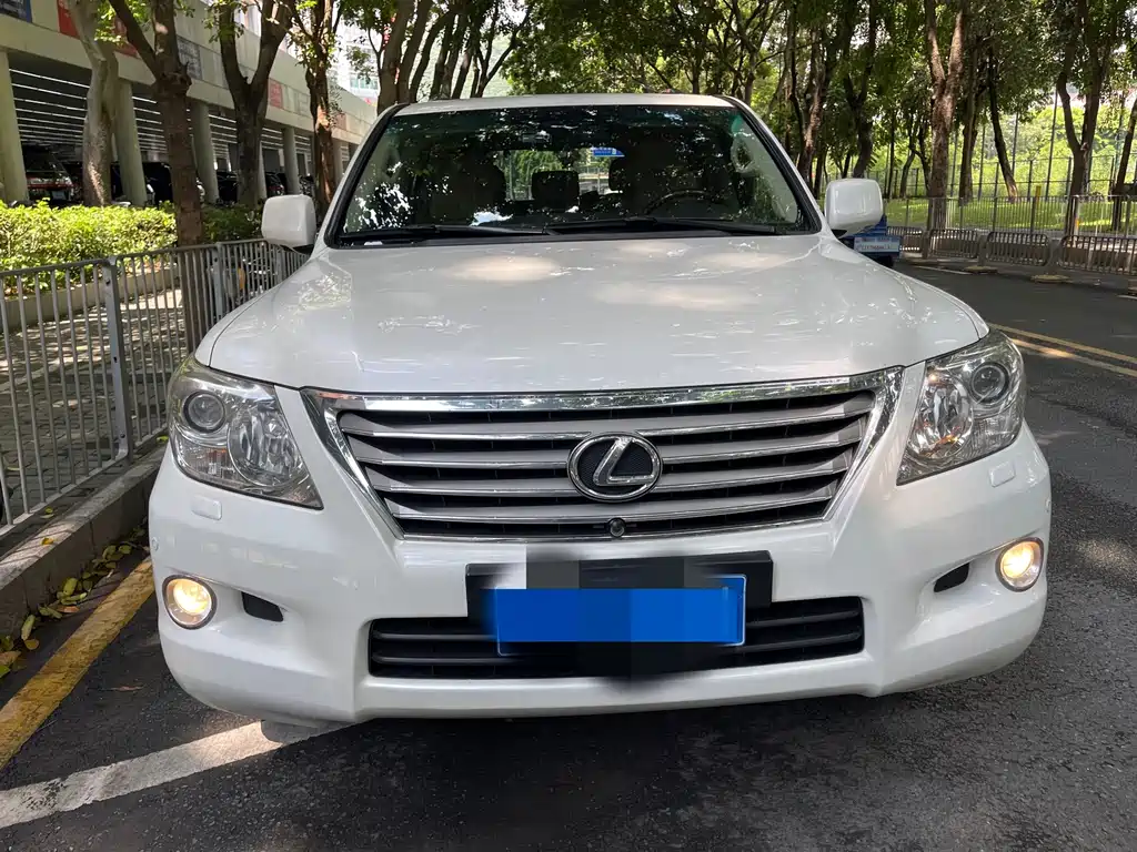 Lexus LX — миниатюра 2