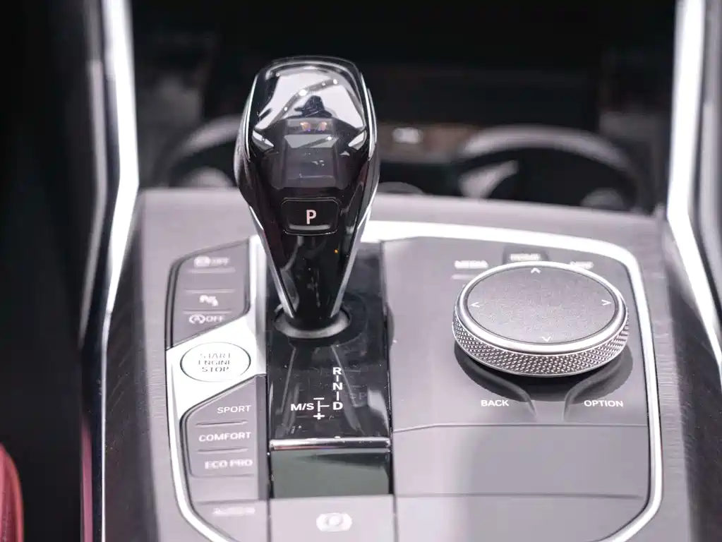 BMW 3 Series — миниатюра 14