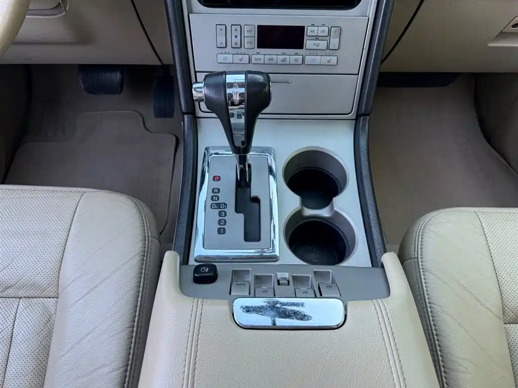 Lincoln Navigator 2005 5.4L