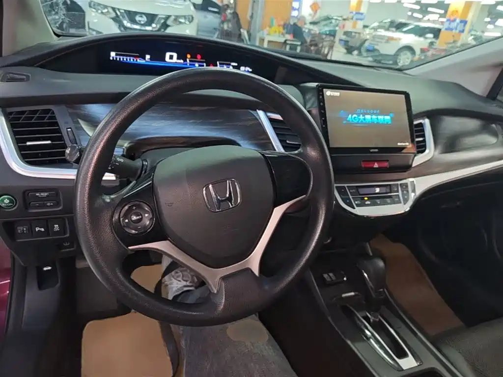 Honda Jade 2017 1.8L AT Comfort 5 мест