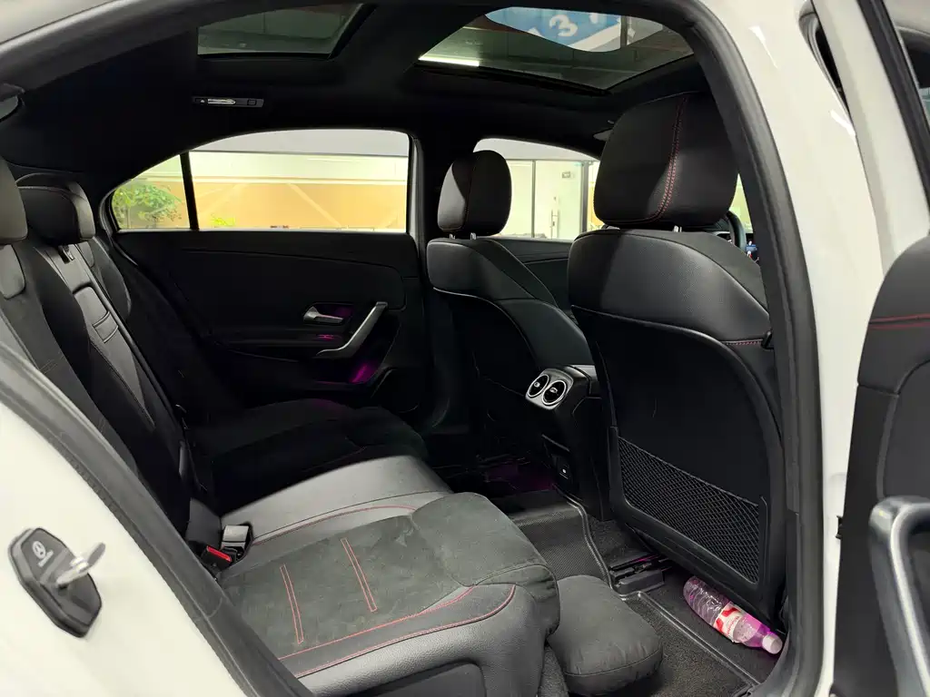 Mercedes-Benz A-Class 2023 — фото 13