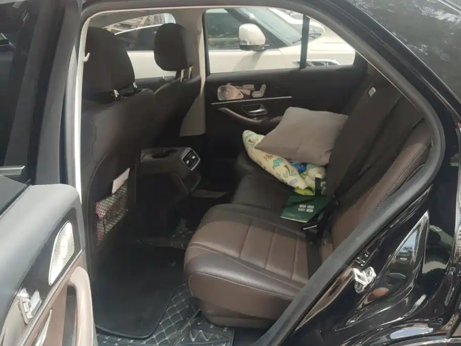Mercedes-Benz GLE (Import) — миниатюра 11
