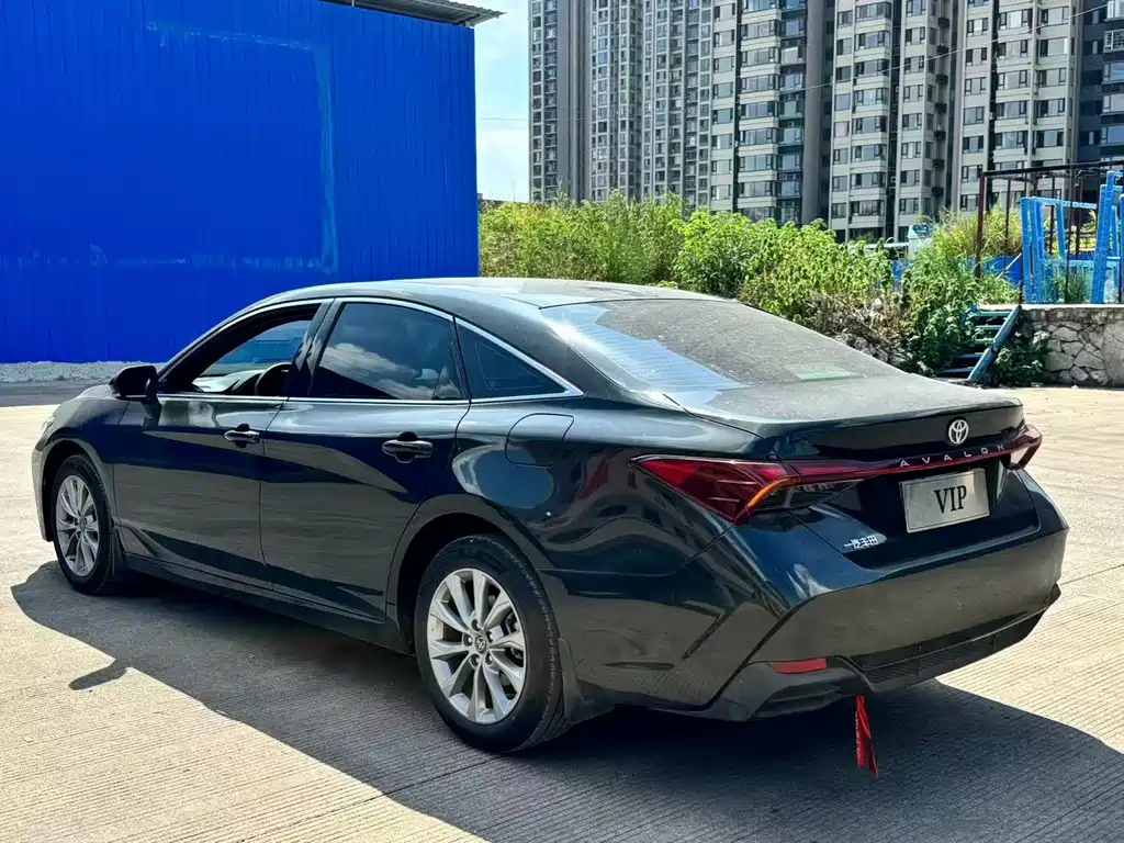 Toyota Avalon — миниатюра 6