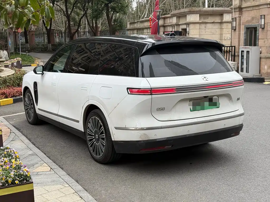 NIO NIO ES8