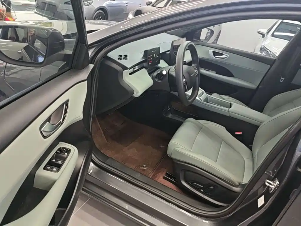 Roewe D6 — миниатюра 16
