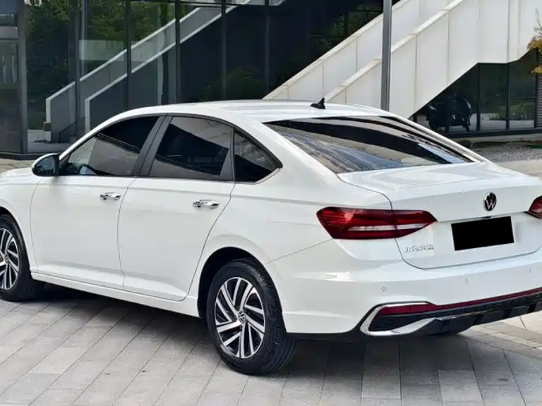 Volkswagen Lavida — миниатюра 10