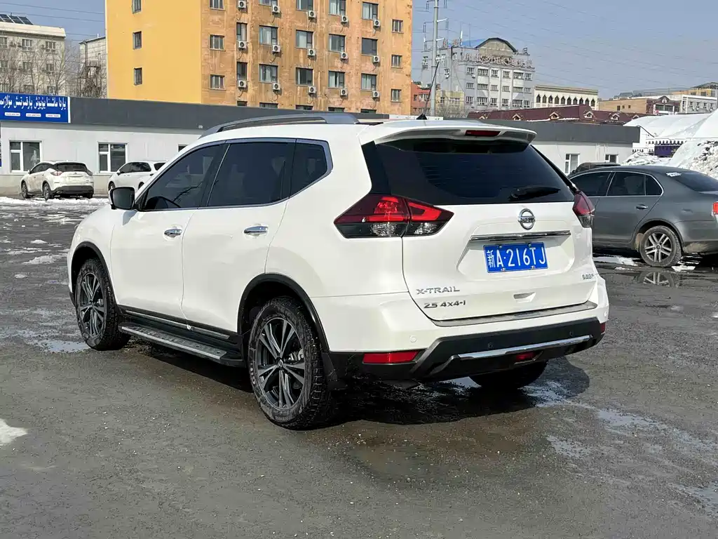 NISSAN QIJUN