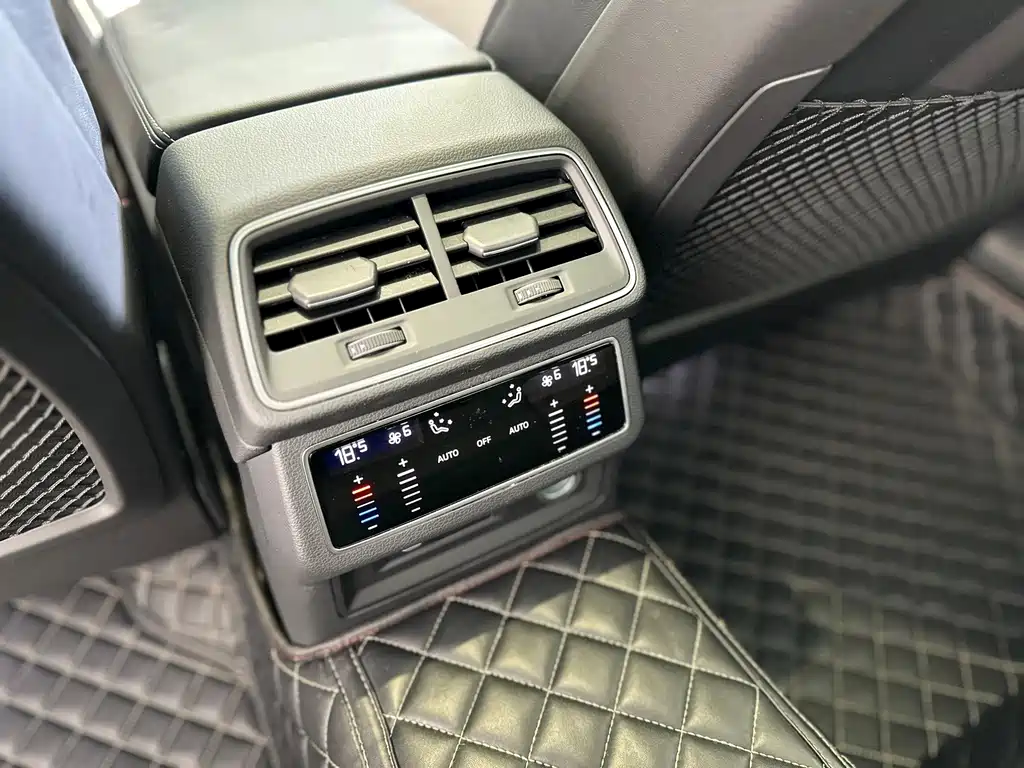 Audi A6L — миниатюра 10