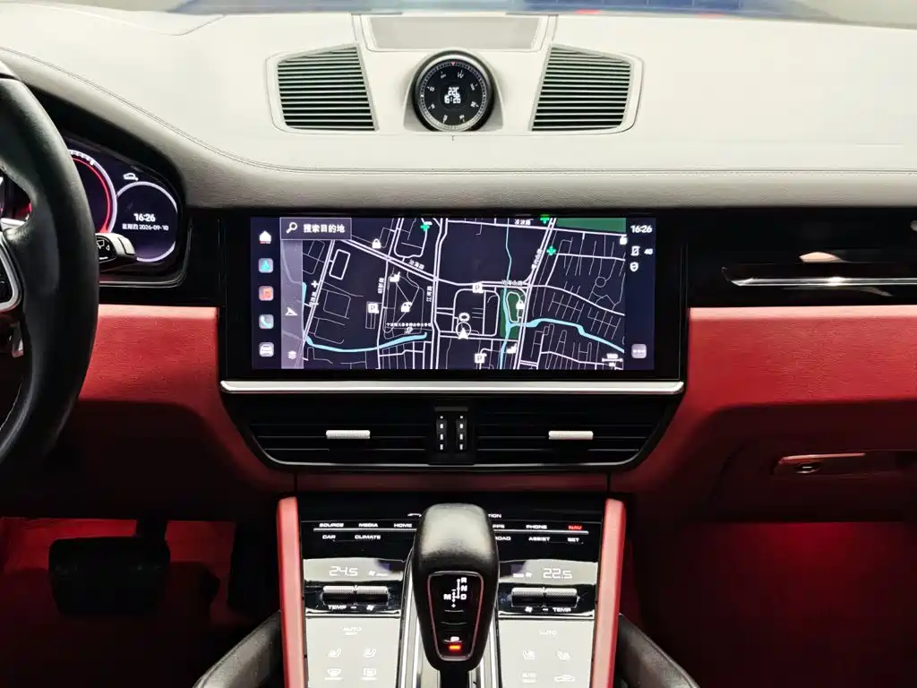 Porsche Cayenne — миниатюра 15