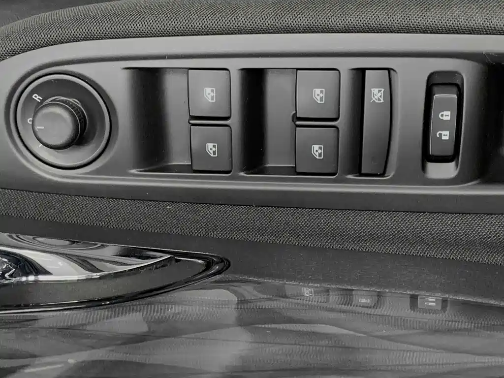Buick Encore — миниатюра 9