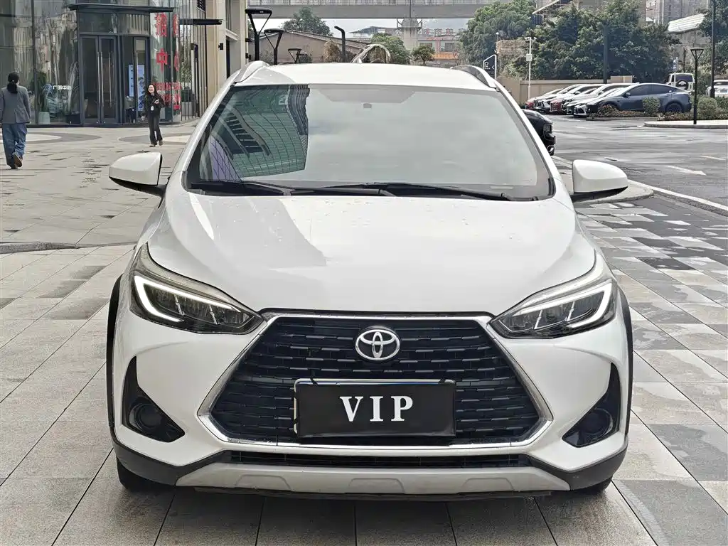 TOYOTA YARIS L ZHIXUAN