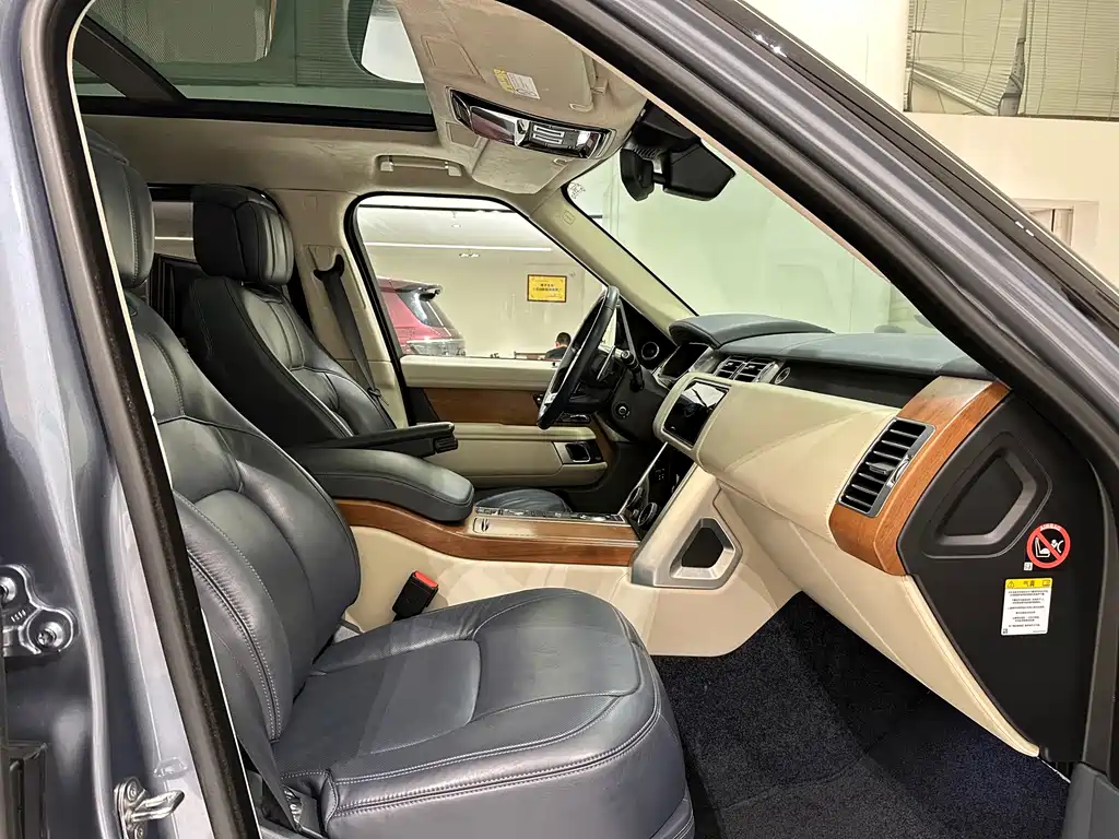 Land Rover Range Rover — миниатюра 13