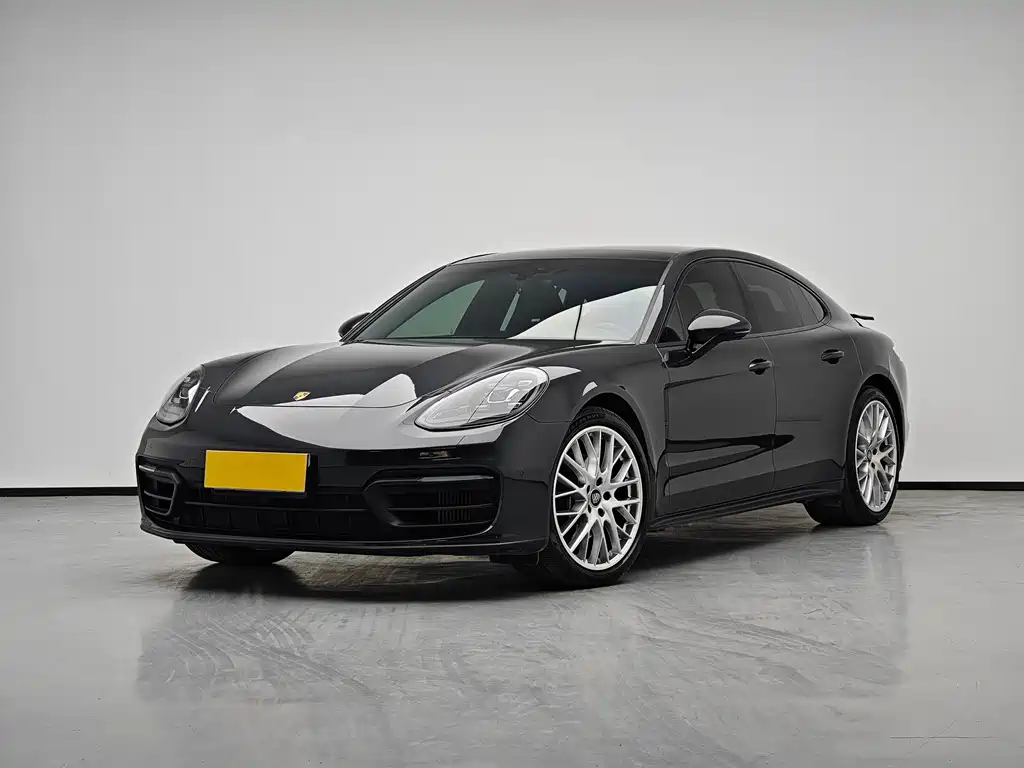 Porsche Panamera 2022