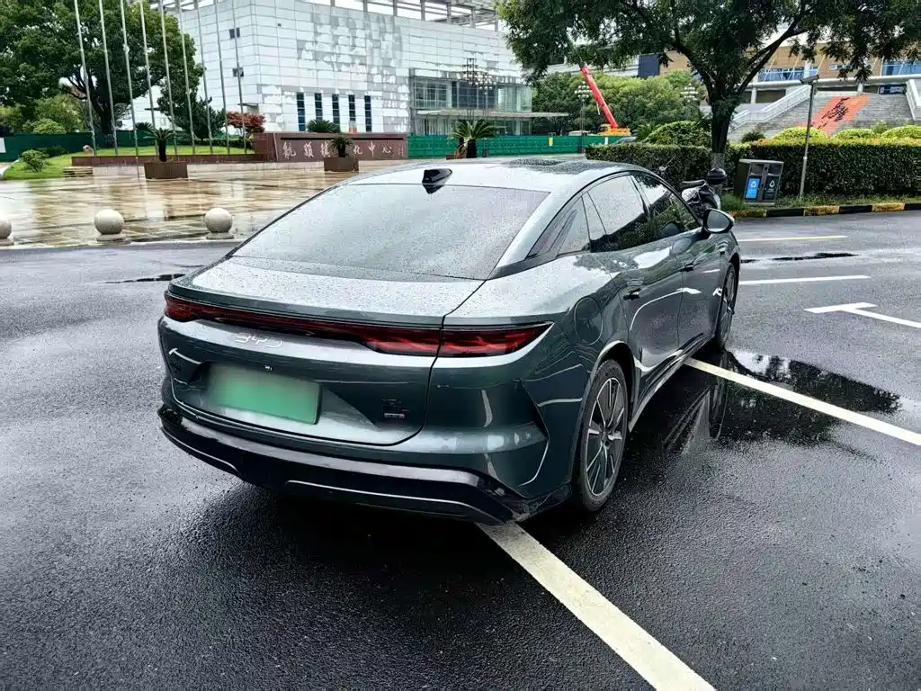 BYD Han L — миниатюра 8