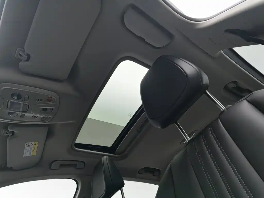 Peugeot 408 — миниатюра 14