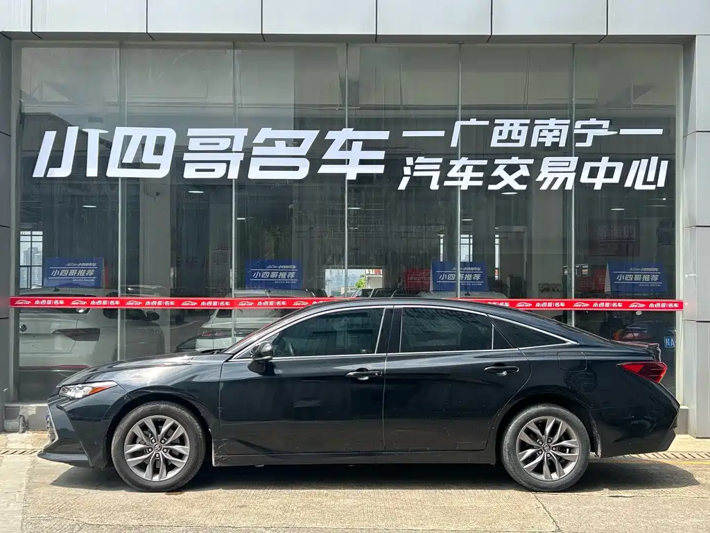 Toyota Avalon — миниатюра 3