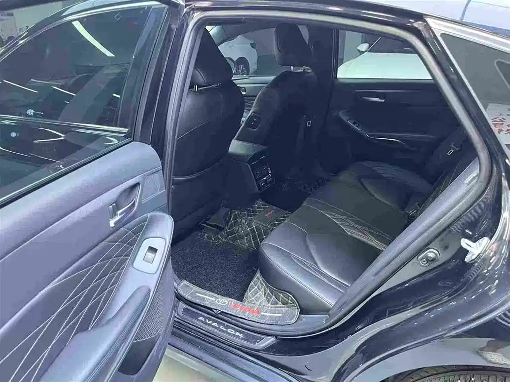Toyota Avalon — миниатюра 4