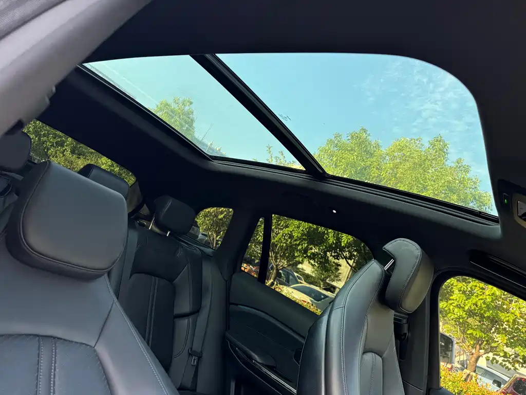 NIO ES6 — миниатюра 19