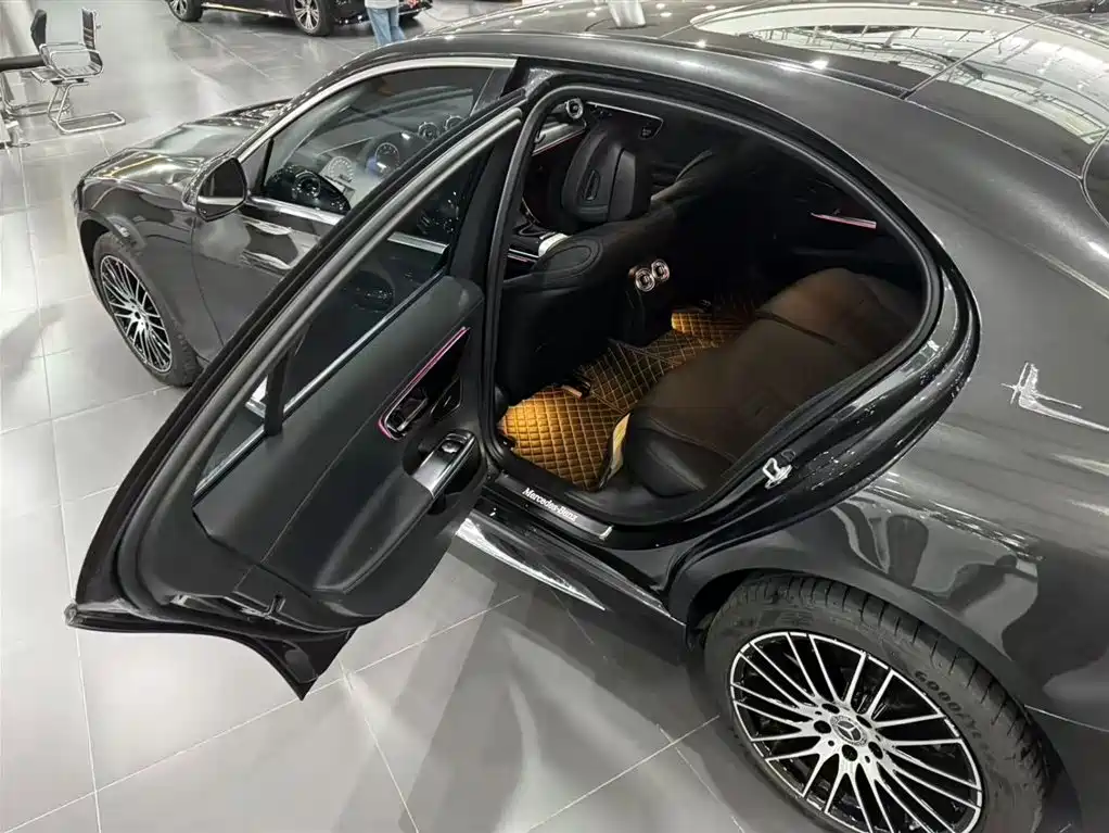 Mercedes-Benz C-Class — миниатюра 15