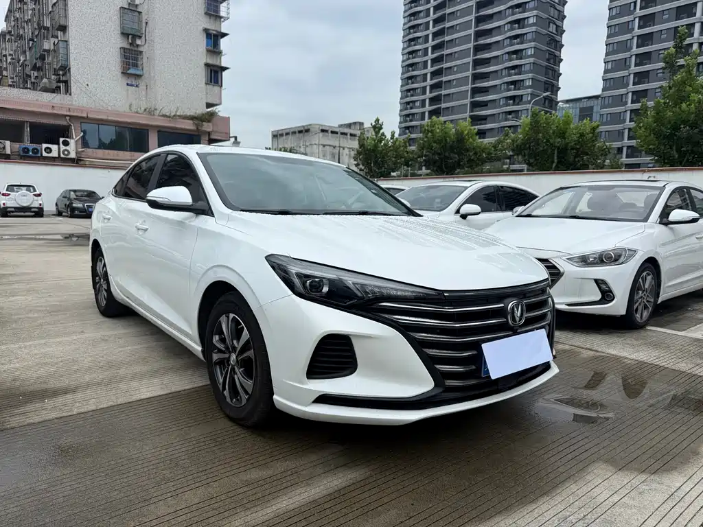 Changan Eado — миниатюра 3