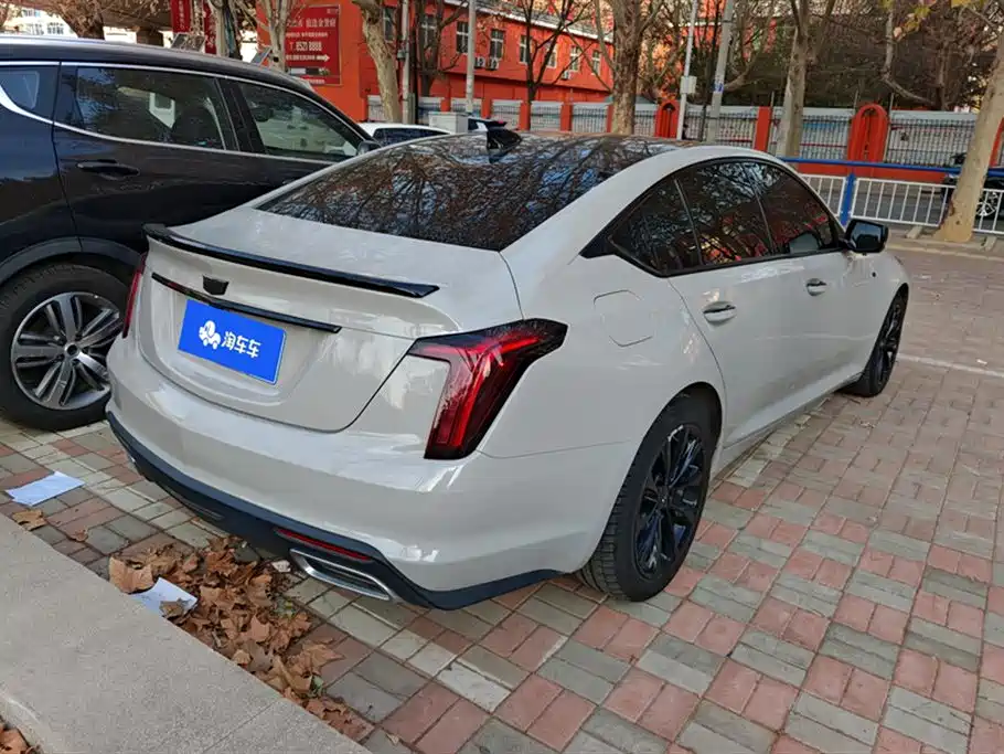 CADILLAC CT5