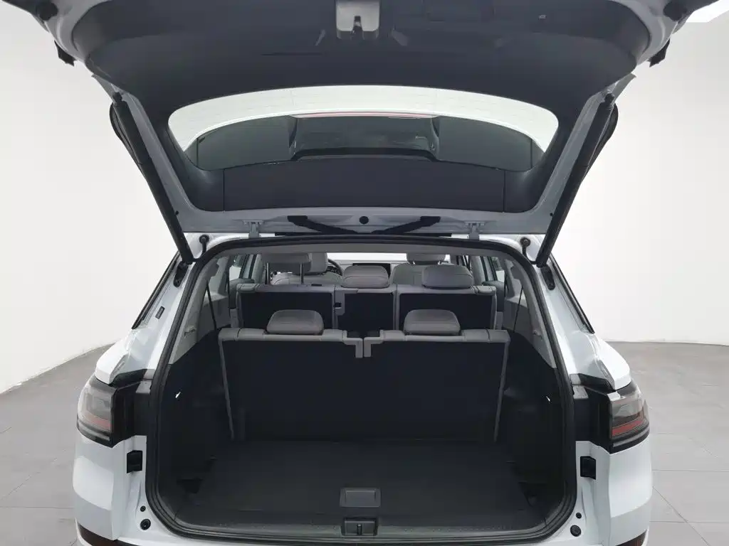 Volkswagen ID.6 X — миниатюра 16