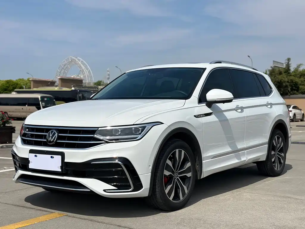 Volkswagen Tiguan L 2024