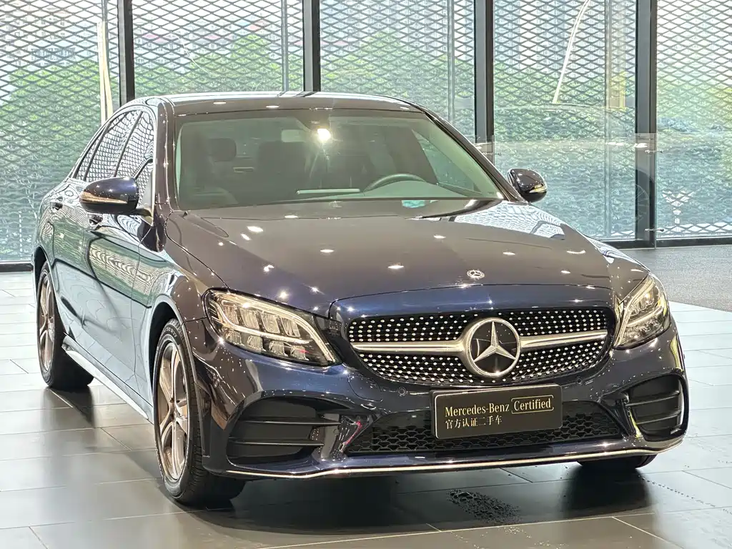 Mercedes-Benz C-Class — миниатюра 3