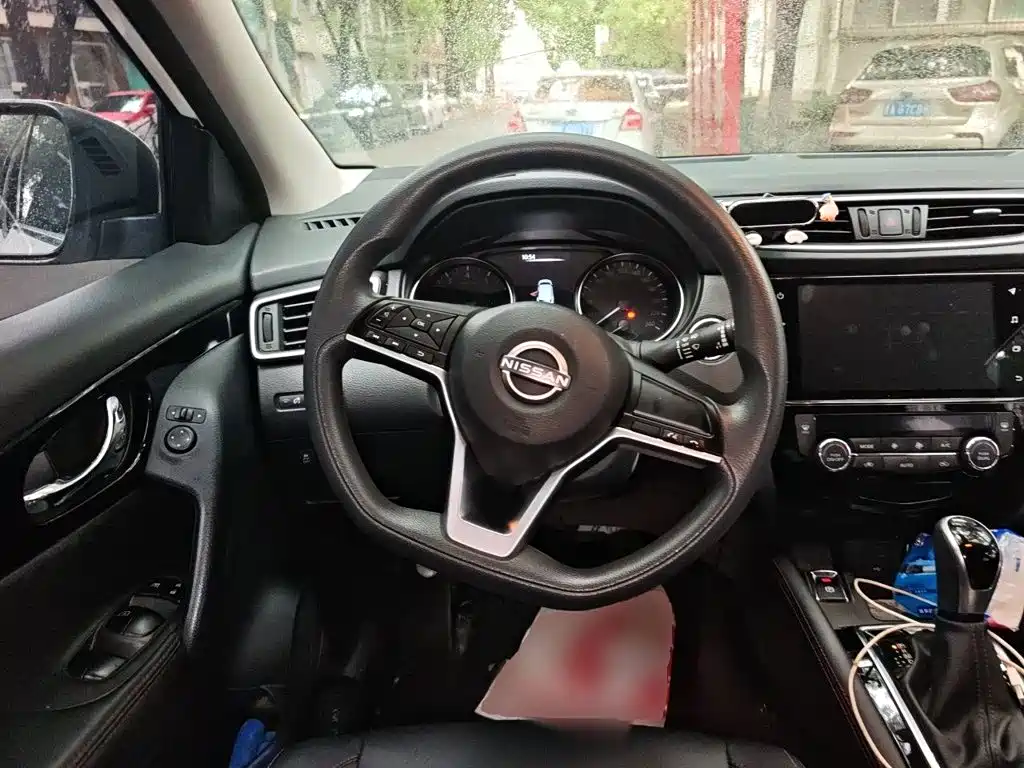 Nissan Qashqai — миниатюра 6