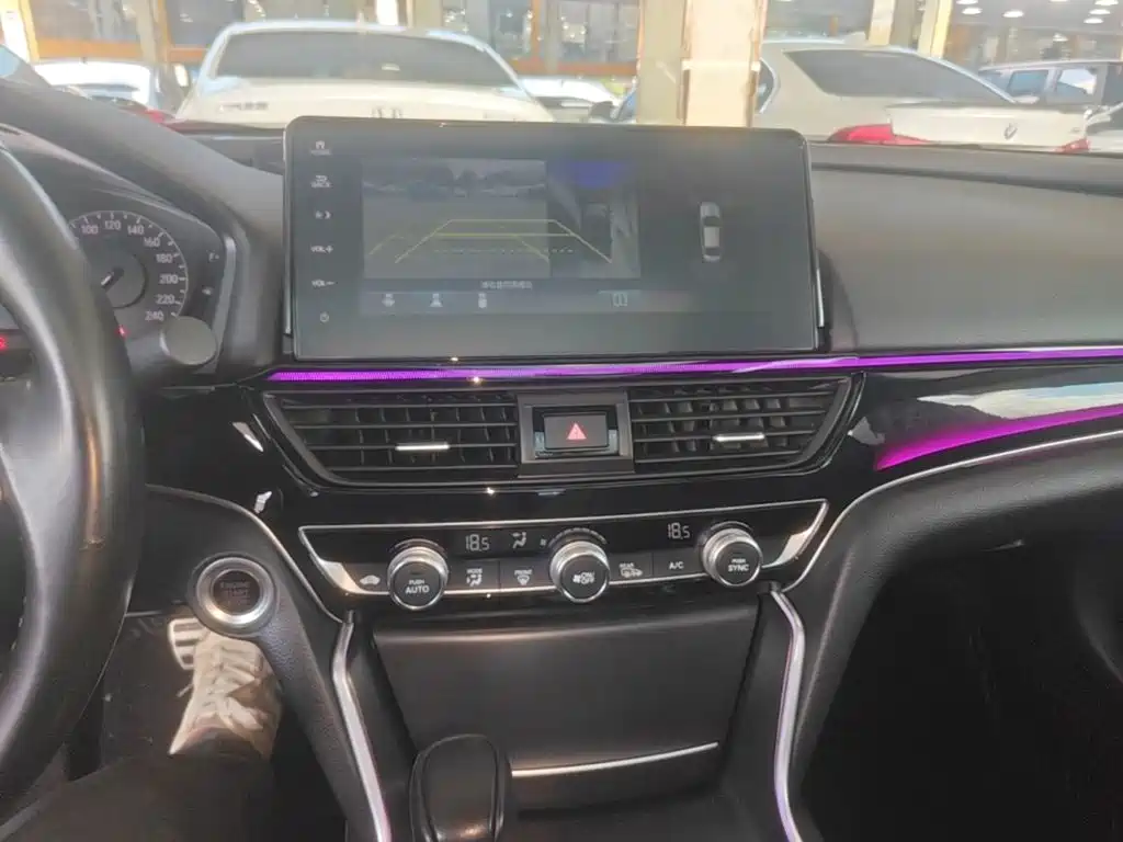Honda Accord — миниатюра 13