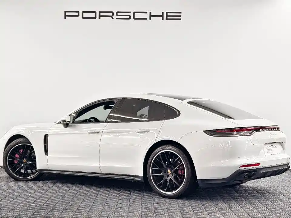 Porsche Panamera — миниатюра 5