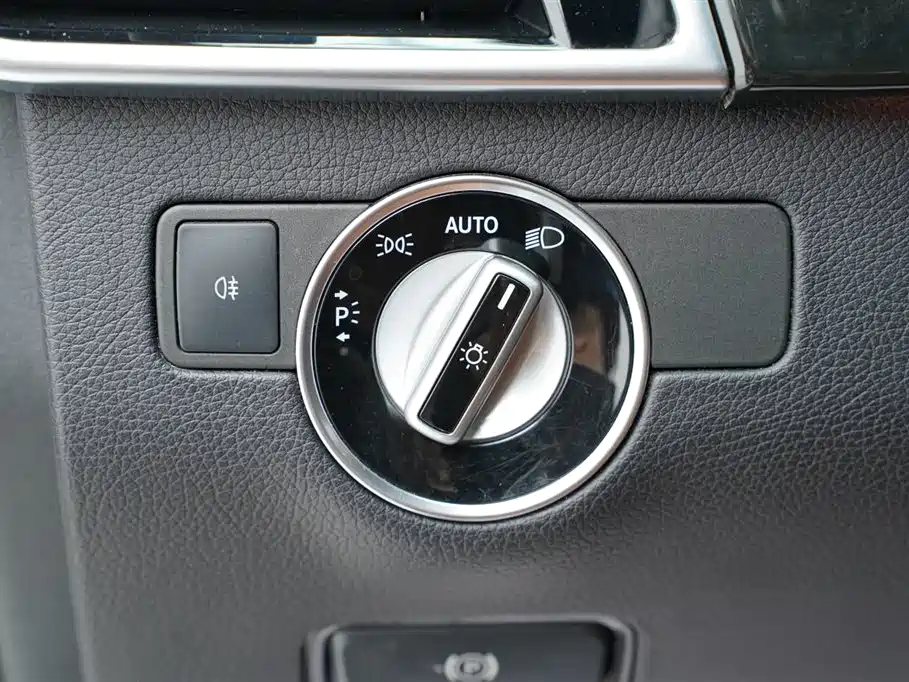 Mercedes-Benz GLE — миниатюра 7