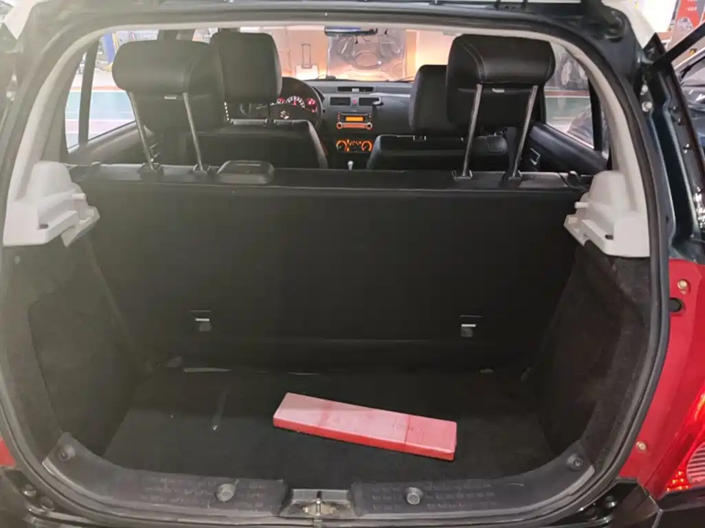 Suzuki Swift — миниатюра 19