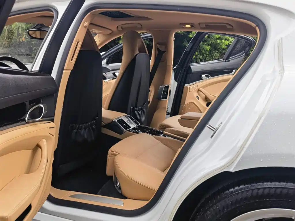 Porsche Panamera — миниатюра 10