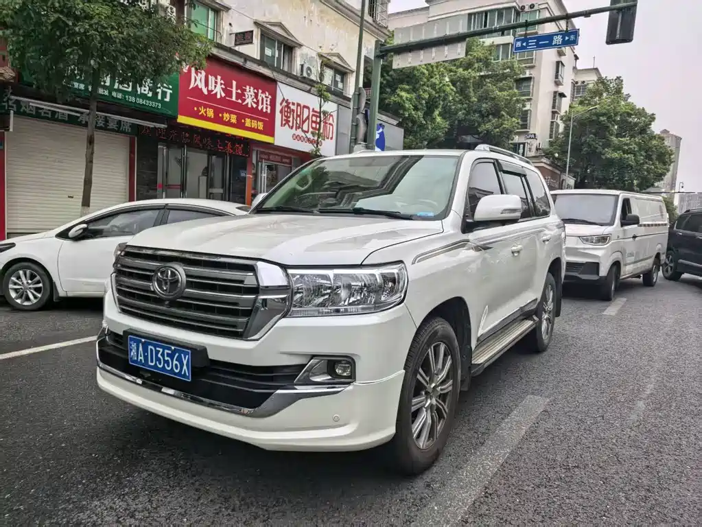 Toyota Land Cruiser 2020