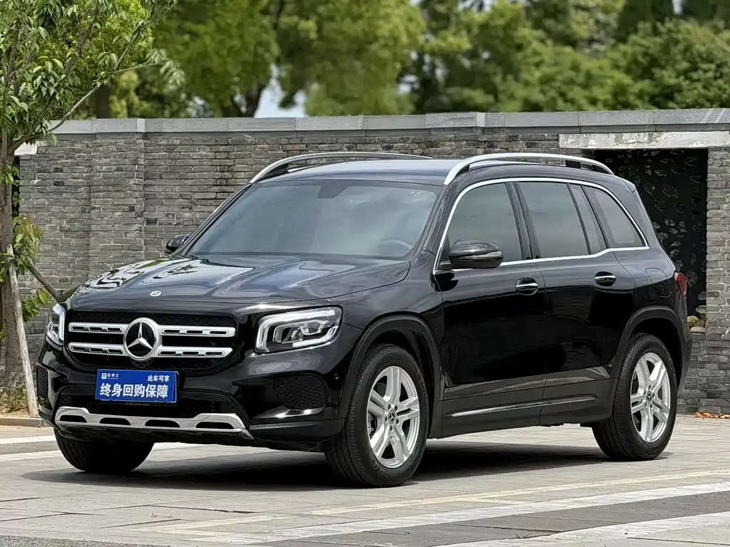 Mercedes-Benz GLB 2023