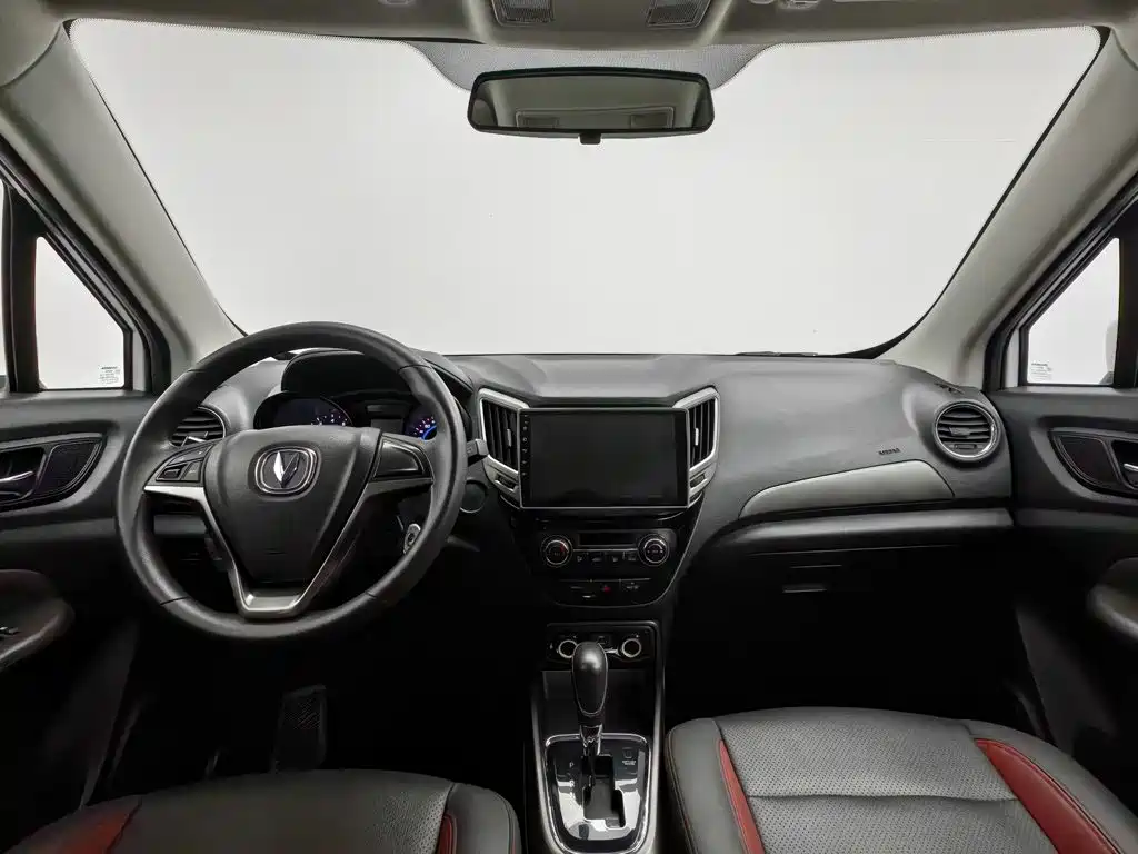 Changan CS15 — миниатюра 5