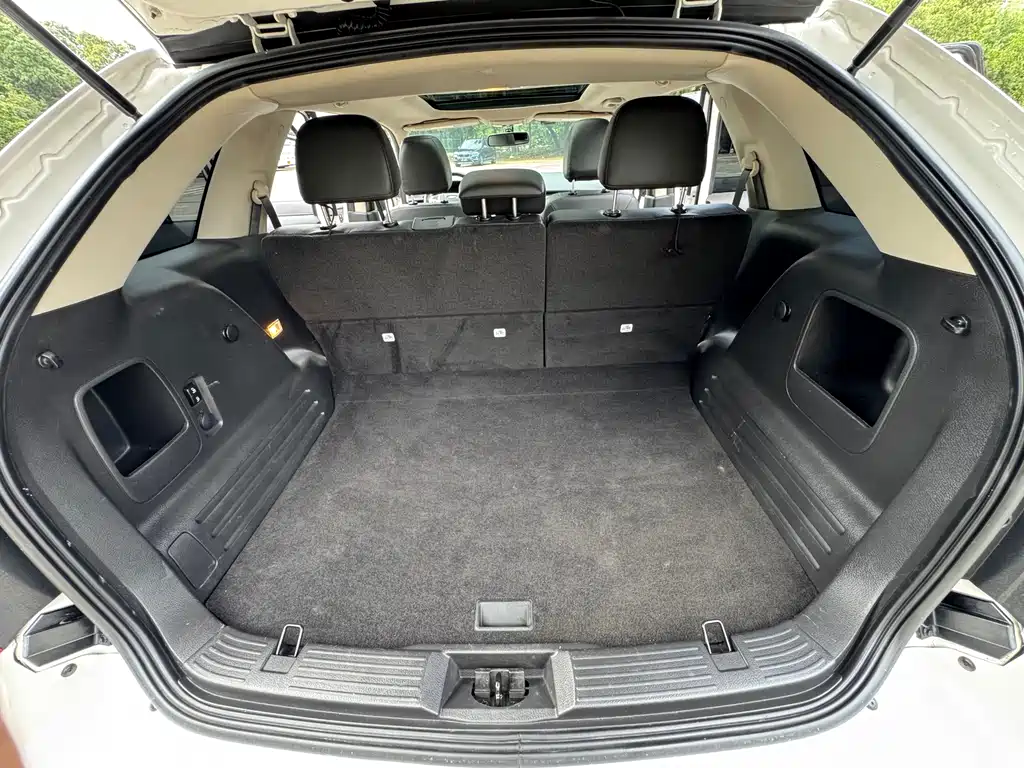 Ford Edge (Import) — миниатюра 15