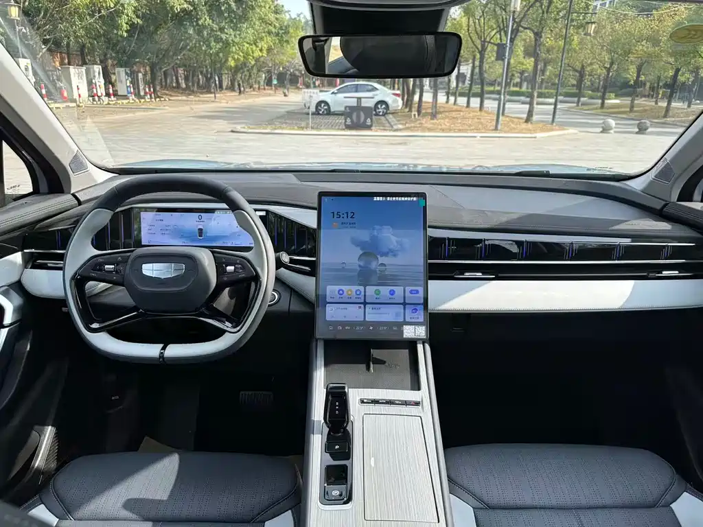 GEELY AUTOMOBILE BOYUE L