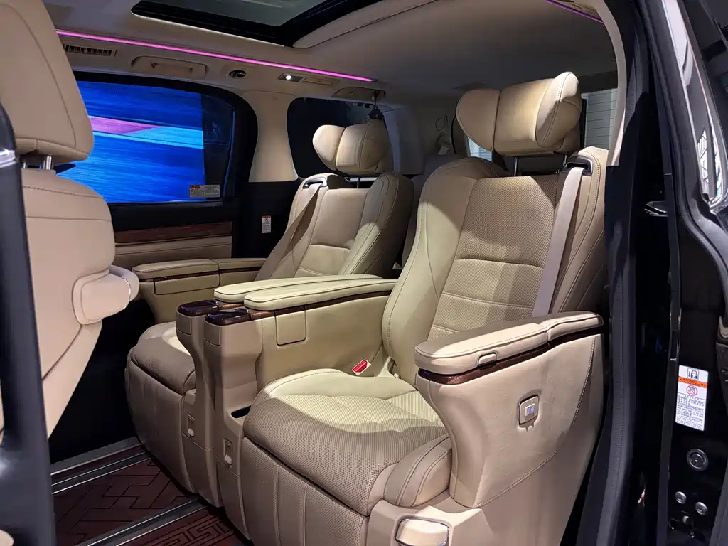 Toyota Alphard 2018 3.5L Luxury