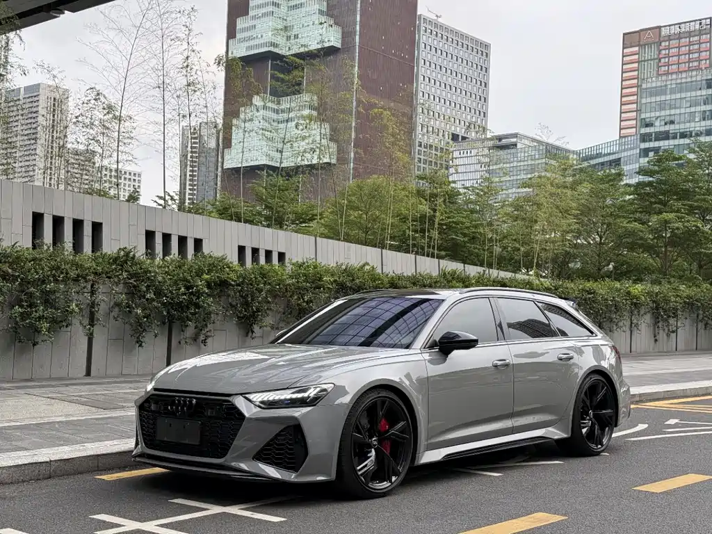 Audi RS 6 2021