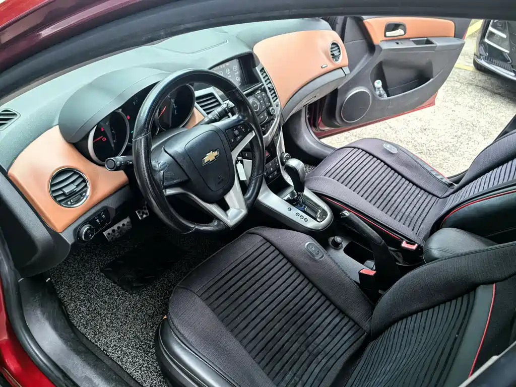Chevrolet Cruze 2013 1.6L AT Luxury