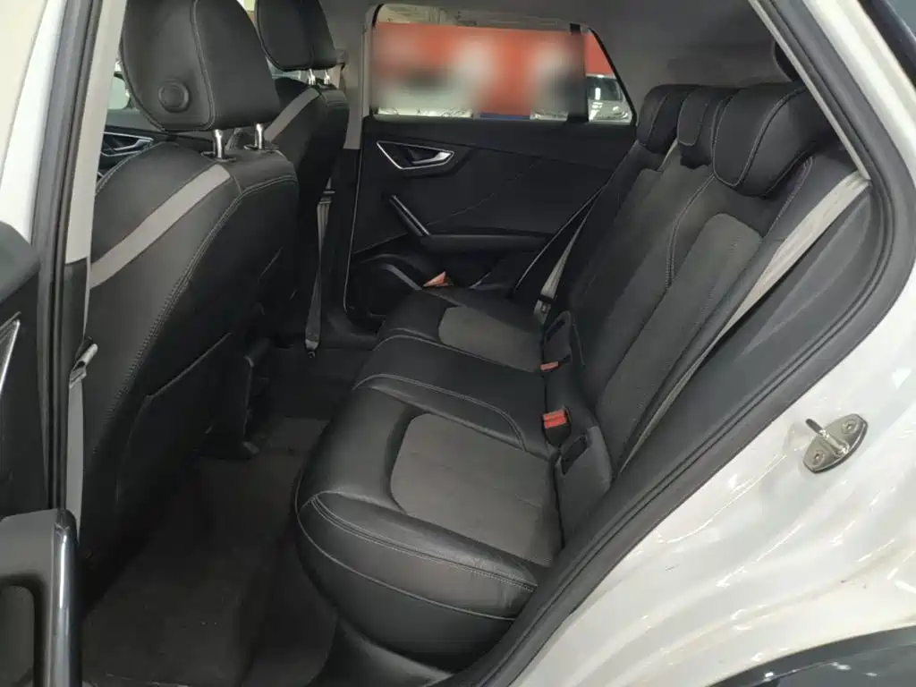 Audi Q2L e-tron — миниатюра 17