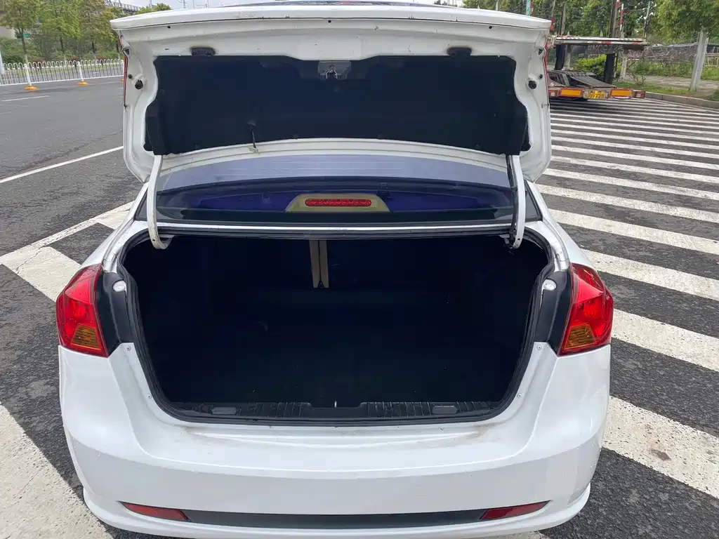 Buick Excelle 2013 1.5L AT