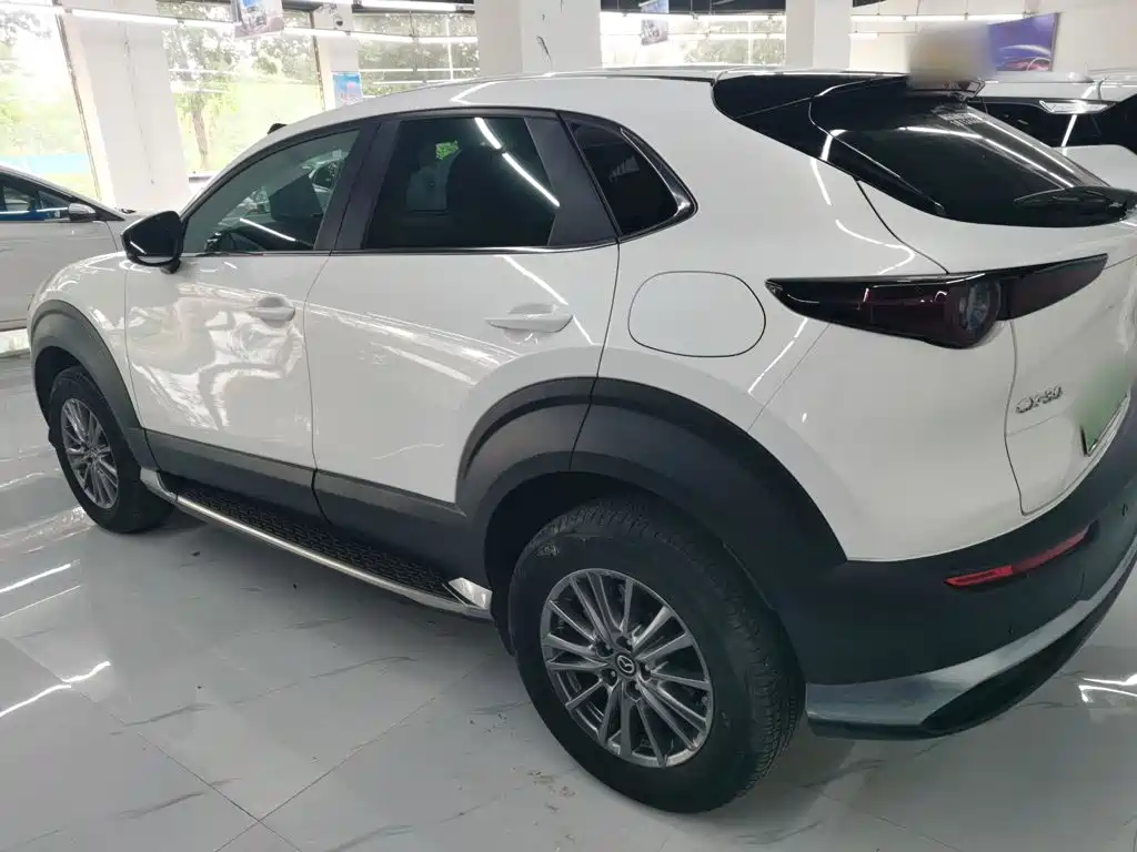 Mazda CX-30 EV 2021 — фото 3