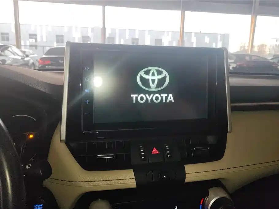 TOYOTA RAV4 RONGFANG