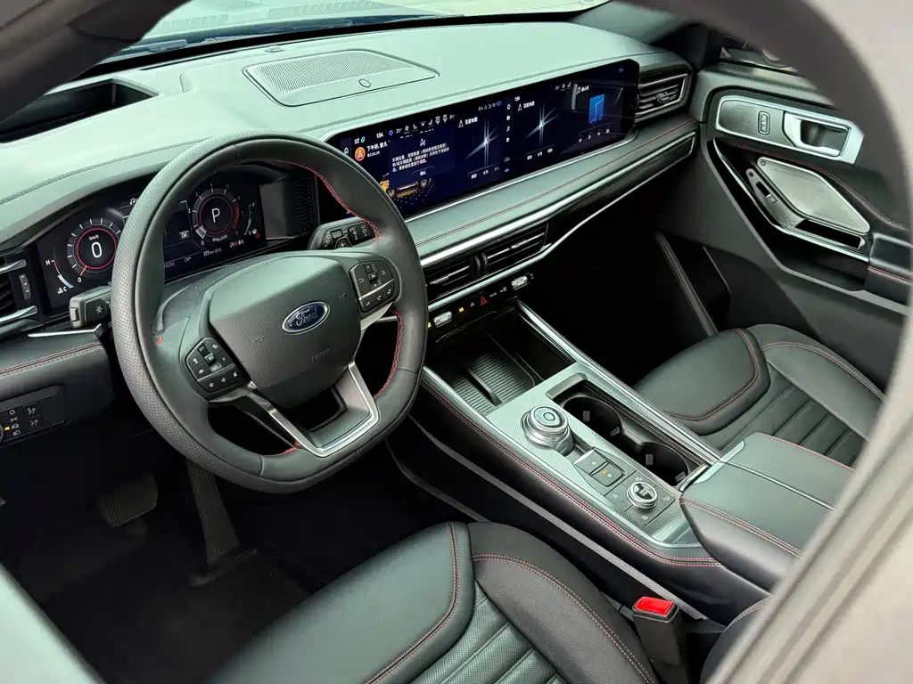 Ford Explorer — миниатюра 6