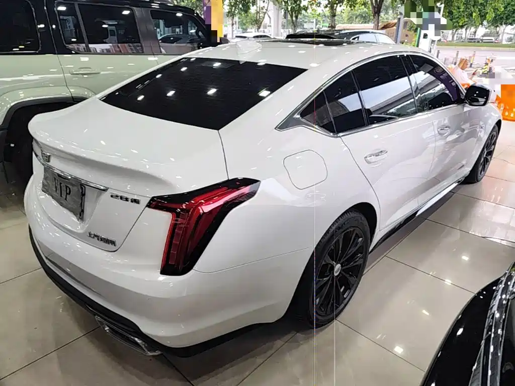 Cadillac CT5 — миниатюра 7
