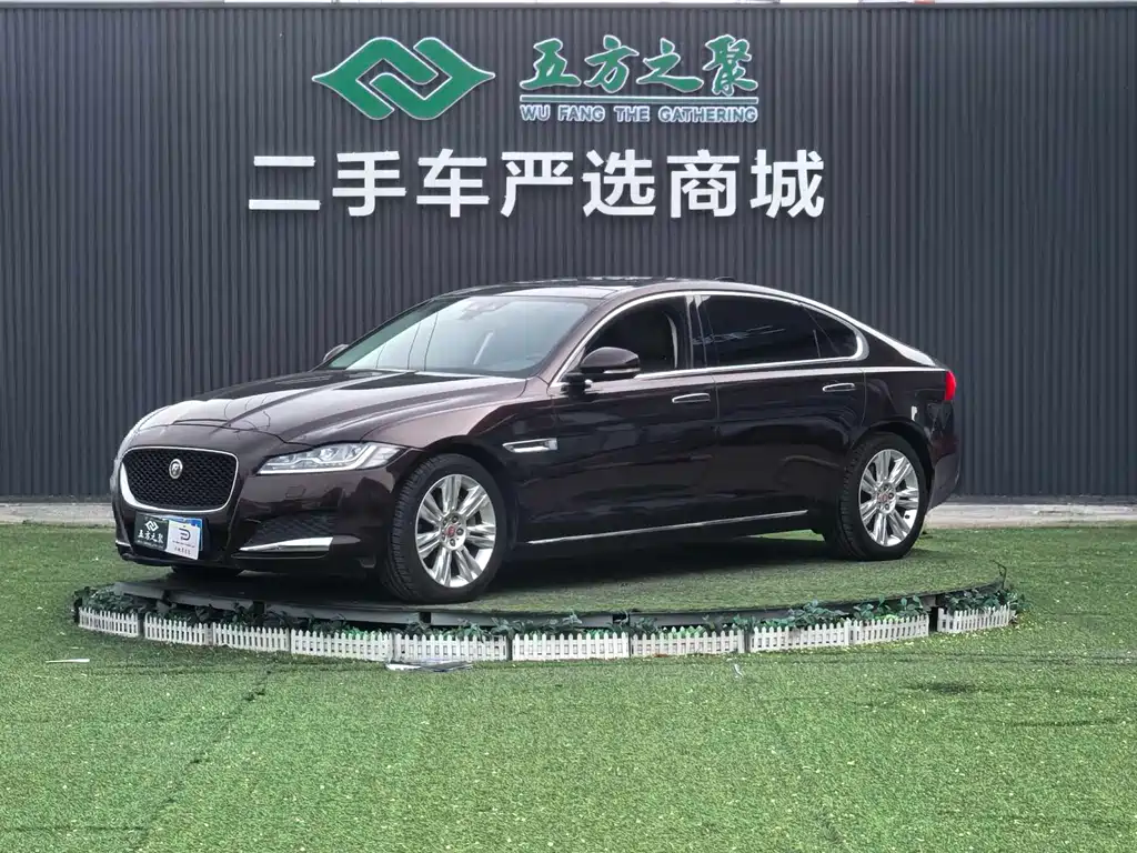 Jaguar XFL 2018